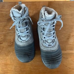 Merrell Snowbound mid waterproof winter boots like new
